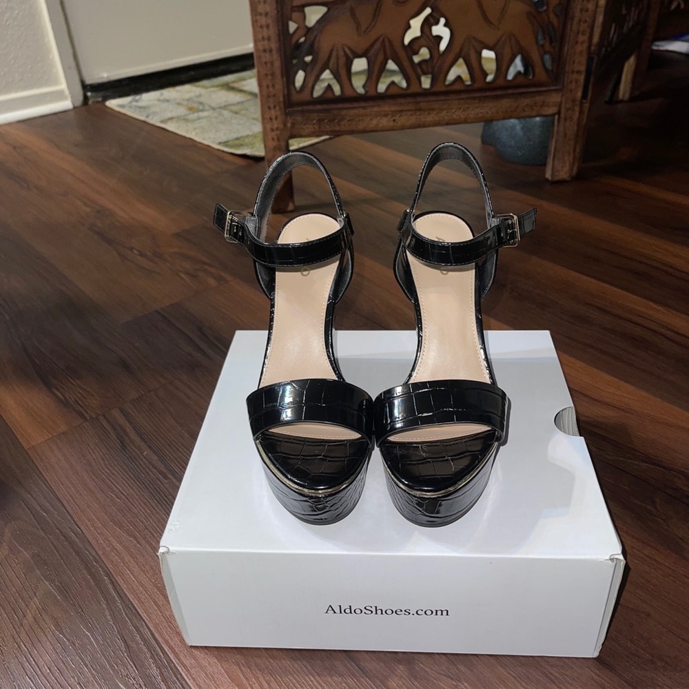 Aldo Wedge Sandal Vivants